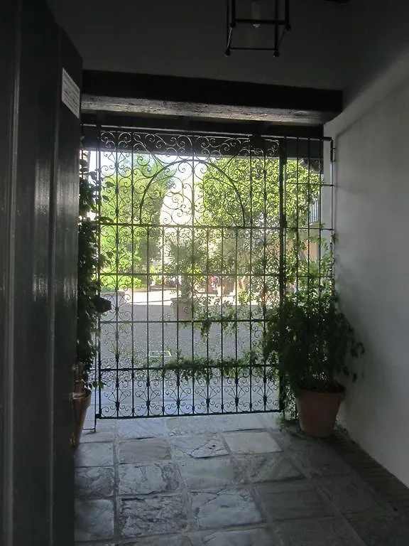 Monumento S.Xvi Corralas Apartment Seville
